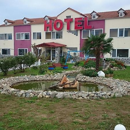Hotel Konstantina Rodópoli Kültér fotó